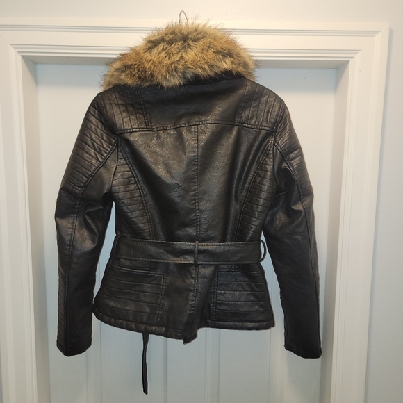 Vegan leather faux fur lined leather jacket. Woman's S - Picture 2 of 4